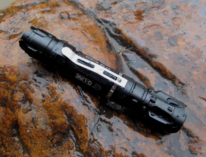 2013 New Model High Power 1W Blue Laser Pointer Water-proof